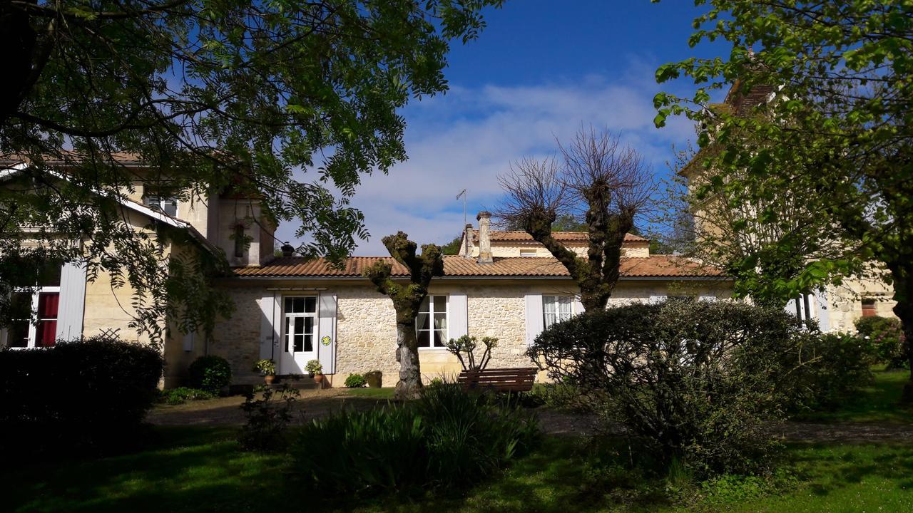 Bed and Breakfast Golf De Teynac Beychac-et-Caillau Exteriér fotografie